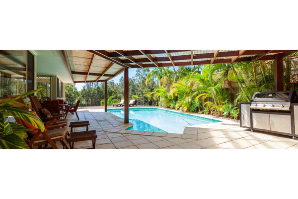 Home Landscaping logo