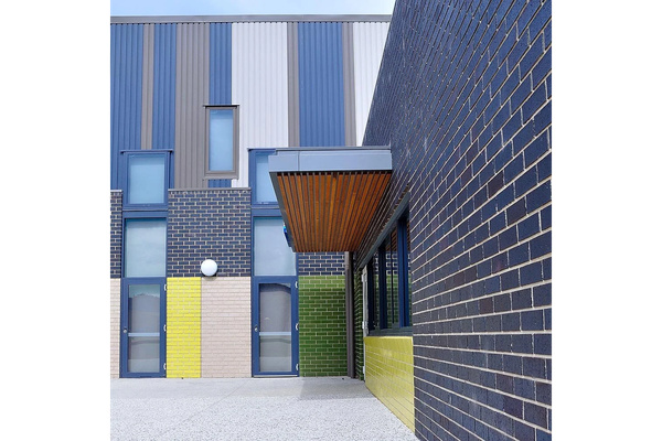 Luttrell Pyefinch Architects logo