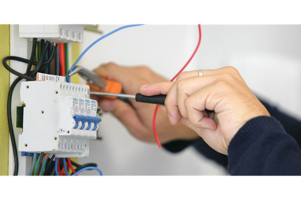 N. & K. Electrical Contractors Pty Ltd logo