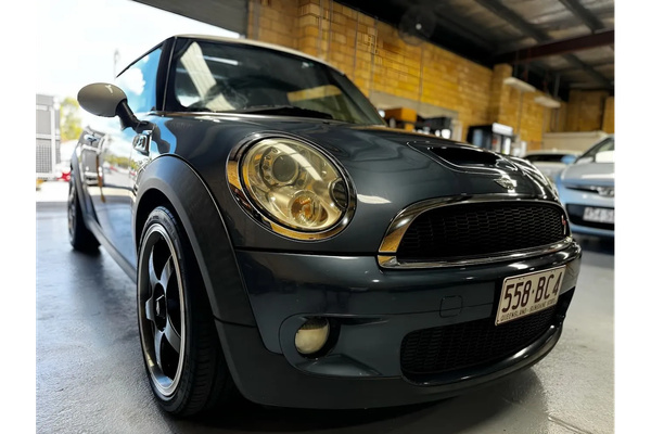 Silver Spanner Mechanics logo