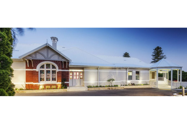 The Park Private Hospital logo